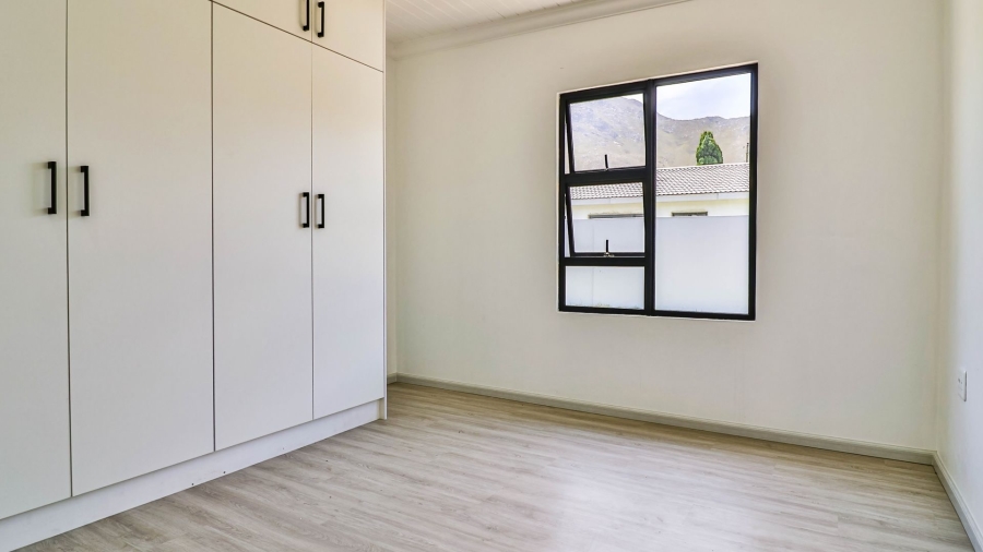 4 Bedroom Property for Sale in Kleinmond Western Cape